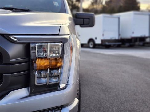 Certified 2022 Ford F150 XLT w/ Equipment Group 302A High image 10