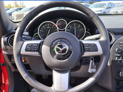 Used 2008 MAZDA MX-5 Miata Sport w/ Convenience Pkg image 16