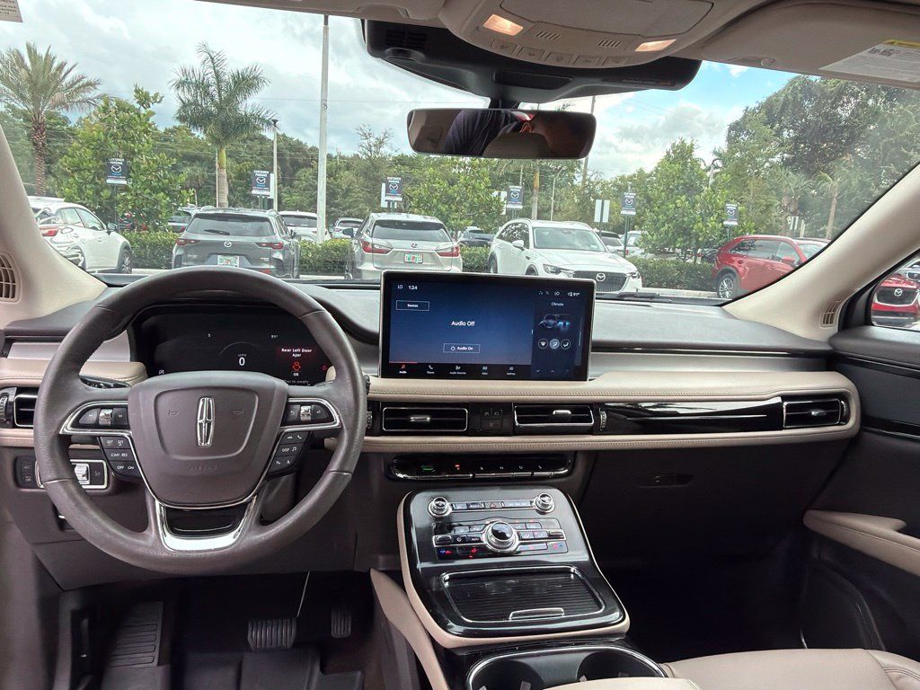 Used 2022 Lincoln Nautilus FWD image 22