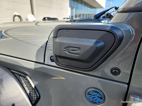 Used 2023 Jeep Wrangler Unlimited w/ Sun & Screen Package AWD/4WD image 58