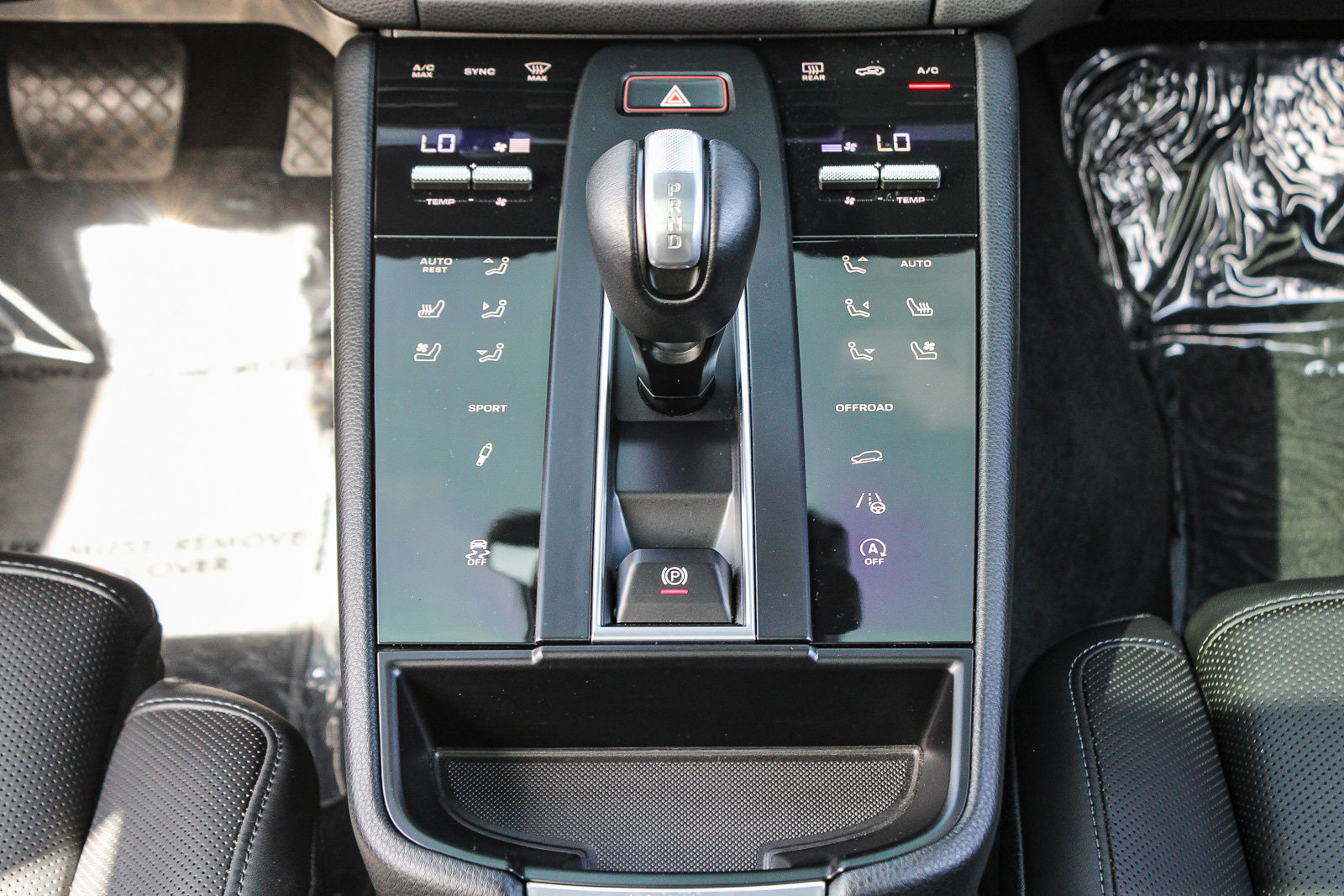 Used 2022 Porsche Macan S w/ Premium Package Plus AWD/4WD image 14