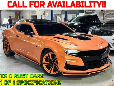 Used 2020 Chevrolet Camaro SS RWD image 1