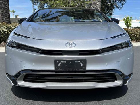 Used 2024 Toyota Prius XLE image 83