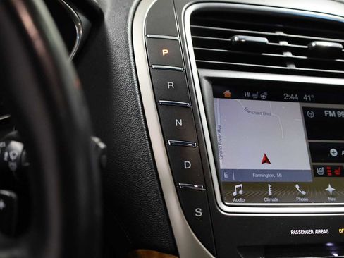 Used 2018 Lincoln MKX Reserve w/ Luxury Package image 27