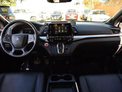 Used 2024 Honda Odyssey Sport image 8