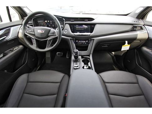 New 2024 Cadillac XT5 Sportv w/ Technology Package image 9