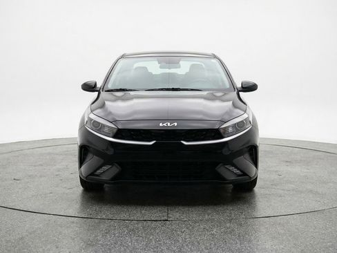 Used 2024 Kia Forte LXS image 2