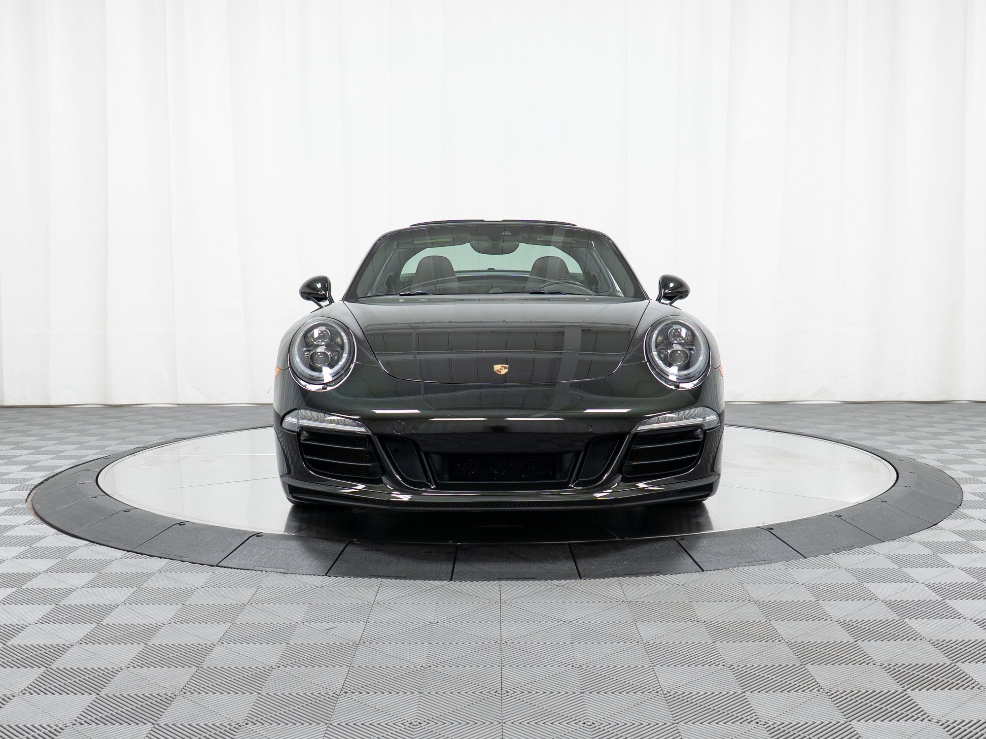 Certified 2016 Porsche 911 Targa 4 GTS AWD/4WD image 10