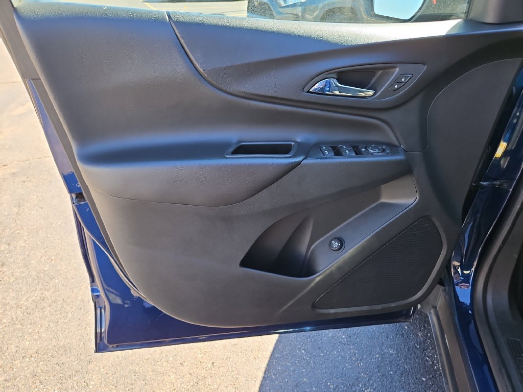 Used 2022 Chevrolet Equinox LT FWD image 22