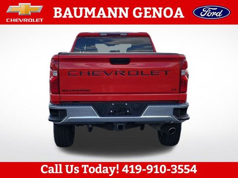 Used 2024 Chevrolet Silverado 2500 LT w/ Convenience Package AWD/4WD image 4