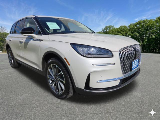 Used 2024 Lincoln Corsair AWD w/ Equipment Group 101A image 3