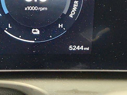 Used 2025 Hyundai Tucson Limited image 15