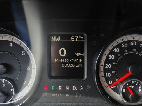 Used 2017 RAM 1500 Express image 23