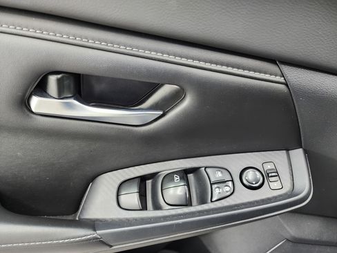 Used 2023 Nissan Sentra SV image 36