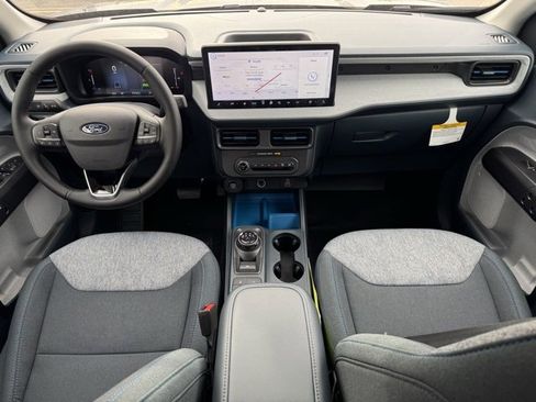 New 2025 Ford Maverick XLT w/ XLT Luxury Package image 6