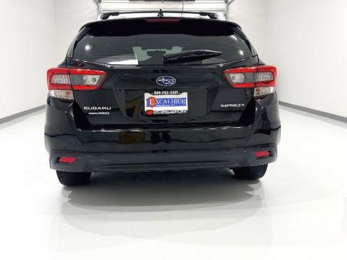 Used 2021 Subaru Impreza 2.0i Premium image 9