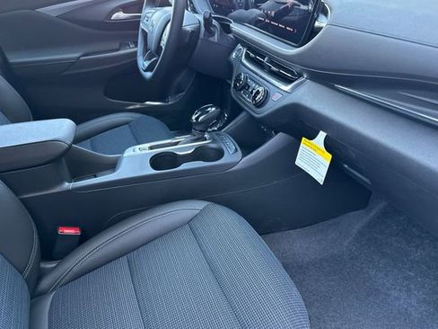 New 2026 Buick Envista Preferred image 17