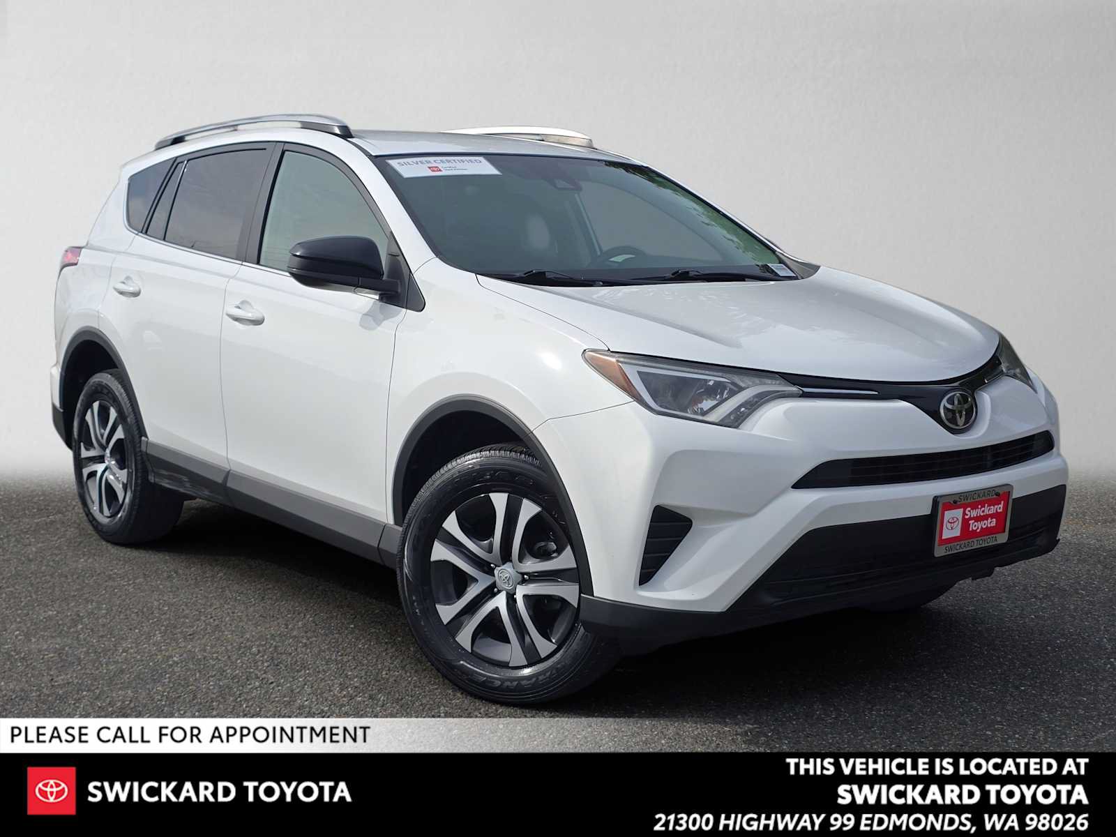 Used 2017 Toyota RAV4 LE w/ All Weather Liner Package AWD/4WD image 1