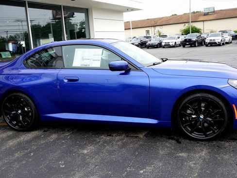 Used 2025 BMW 230i xDrive Coupe w/ M Sport Package image 4