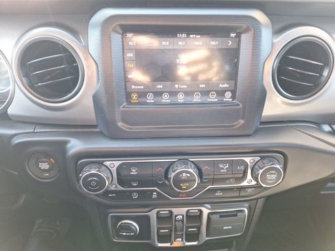 Used 2020 Jeep Gladiator Sport w/ Quick Order Package 24S image 30