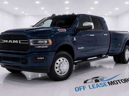 Used 2022 RAM 3500 Laramie AWD/4WD image 1