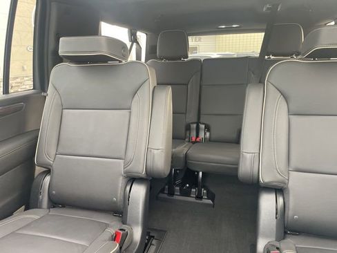 Used 2025 Chevrolet Suburban Premier w/ Sun And Tow Package image 13