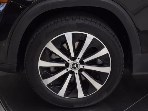 Used 2022 Mercedes-Benz GLB 250 image 12