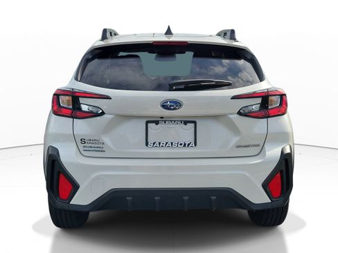 Used 2024 Subaru Crosstrek 2.0i Premium AWD/4WD image 5