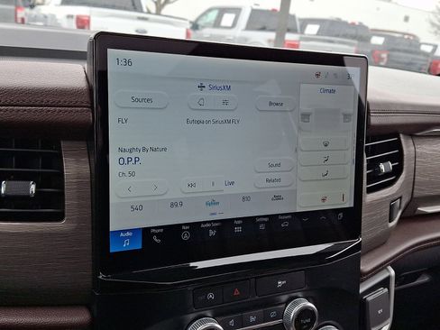 Certified 2024 Ford Expedition Limited image 19