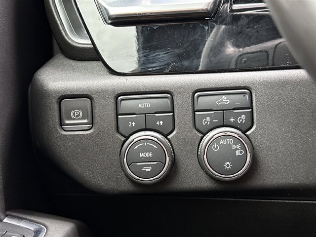 Certified 2022 Chevrolet Silverado 1500 LT w/ All Star Edition Plus AWD/4WD image 22
