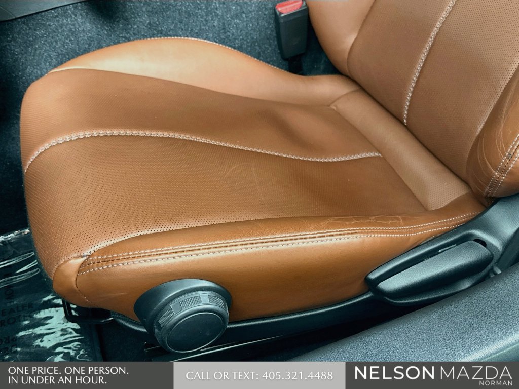 Used 2023 MAZDA MX-5 Miata Grand Touring RWD image 21