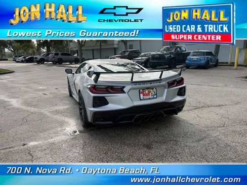 Used 2027 Chevrolet Corvette Stingray Coupe RWD image 8
