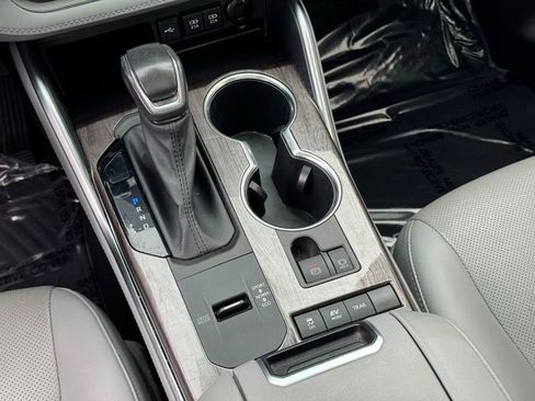 Used 2021 Toyota Highlander Platinum image 20