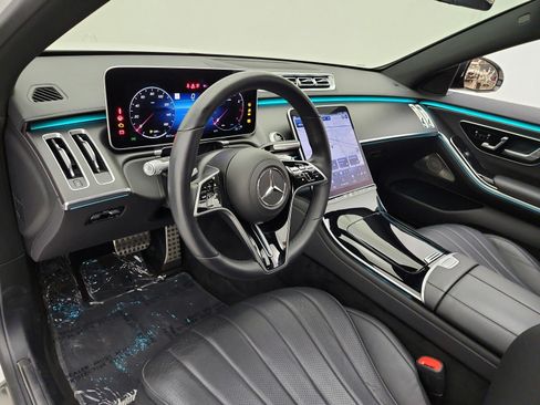 Certified 2023 Mercedes-Benz S 500 4MATIC image 9