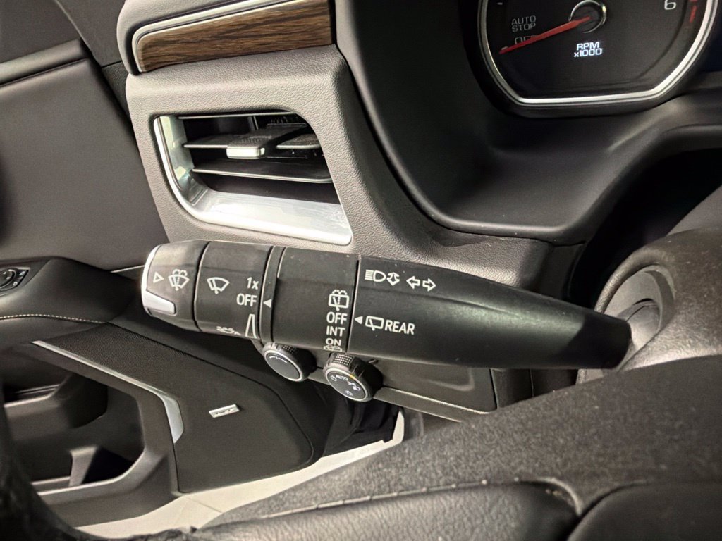 Used 2021 Chevrolet Tahoe Premier AWD/4WD image 19