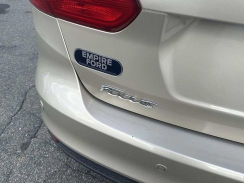 Used 2018 Ford Focus SEL image 5