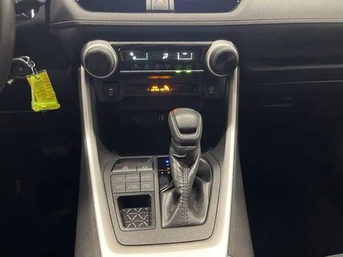 Used 2025 Toyota RAV4 LE image 19