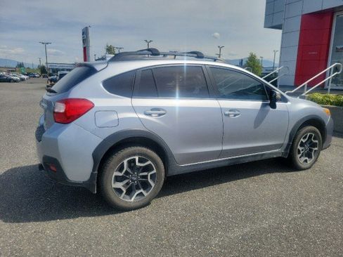 Used 2017 Subaru Crosstrek 2.0i Limited AWD/4WD image 3