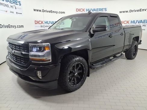 Used 2018 Chevrolet Silverado 1500 LT w/ All Star Edition AWD/4WD image 1