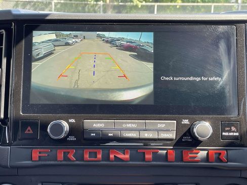 Used 2025 Nissan Frontier PRO-4X AWD/4WD image 37