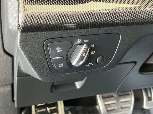Used 2019 Audi SQ5 Premium Plus w/ Premium Plus Package AWD/4WD image 38