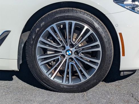Used 2019 BMW 530i xDrive w/ Convenience Package image 30