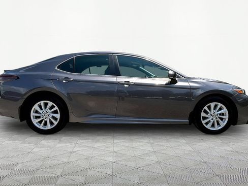Used 2024 Toyota Camry SE FWD image 8