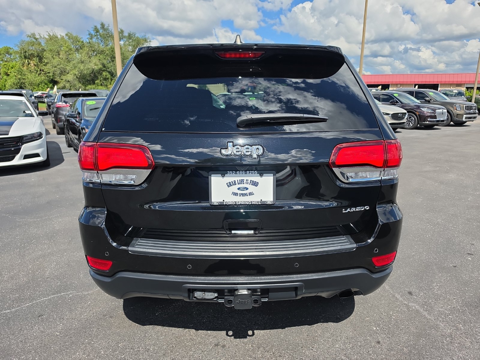 Used 2021 Jeep Grand Cherokee Laredo w/ Security & Convenience Group RWD image 6