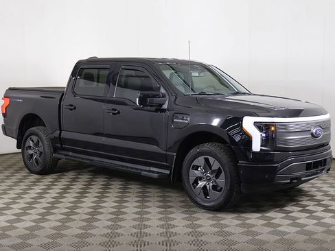 Used 2023 Ford F150 Lightning Lariat AWD/4WD image 60