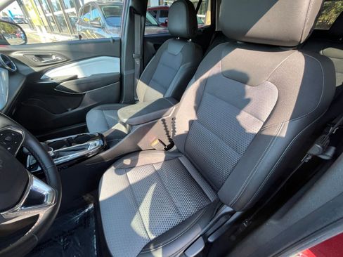 Used 2024 Chevrolet Trax LT w/ Driver Confidence Package image 36