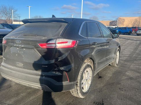 Used 2024 Ford Edge SEL w/ Convenience Package image 5