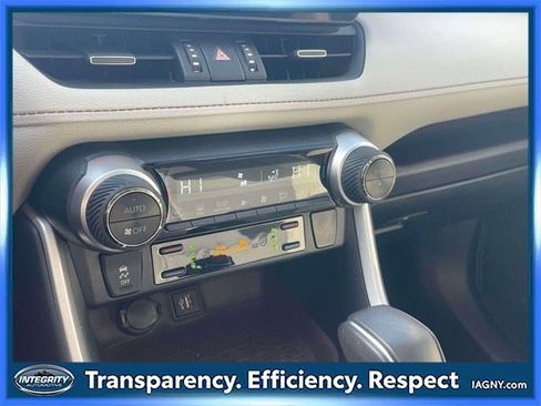 Used 2024 Toyota RAV4 Limited image 30