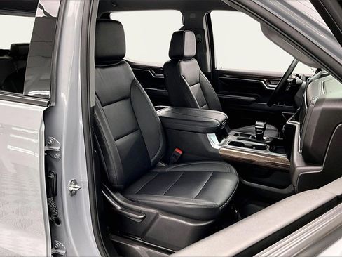 Used 2024 GMC Sierra 1500 Elevation w/ Elevation Premium Package image 7