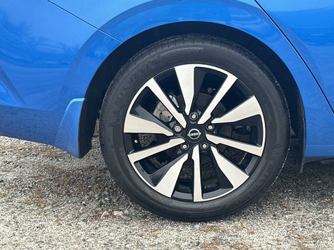 Used 2024 Nissan Sentra SV w/ SV Premium Package image 17